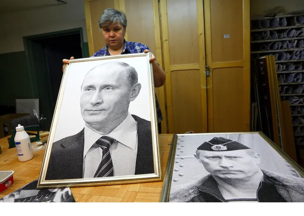 Η ρωσική οικονομία τρεκλίζει από τις κυρώσεις και τον πόλεμο στην Ουκρανία