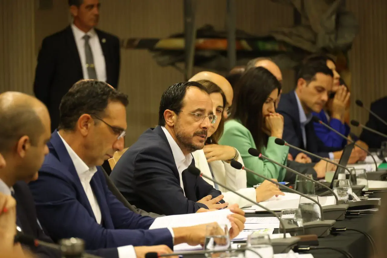 Τετ α τετ ΠτΔ - επιχειρείν: Επί τάπητος προκλήσεις, αναζητούνται λύσεις