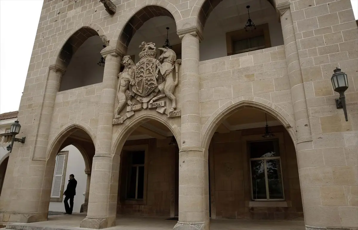 Η ώρα 19:30 η σύσκεψη με τους επιδημιολόγους στο Προεδρικό