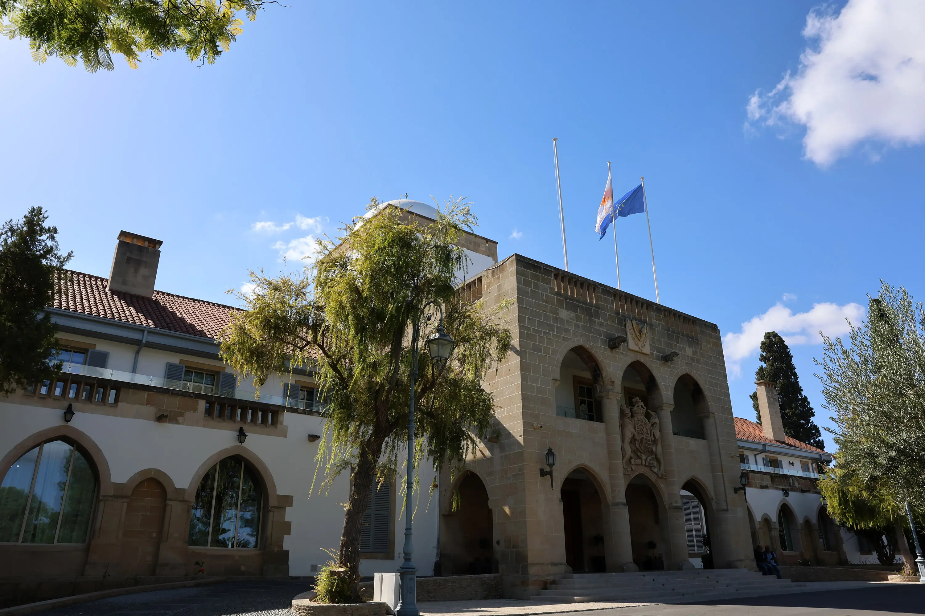 Τα βρήκαν για την αναπλήρωση κουρεμένων Ταμείων Προνοίας των τραπεζικών