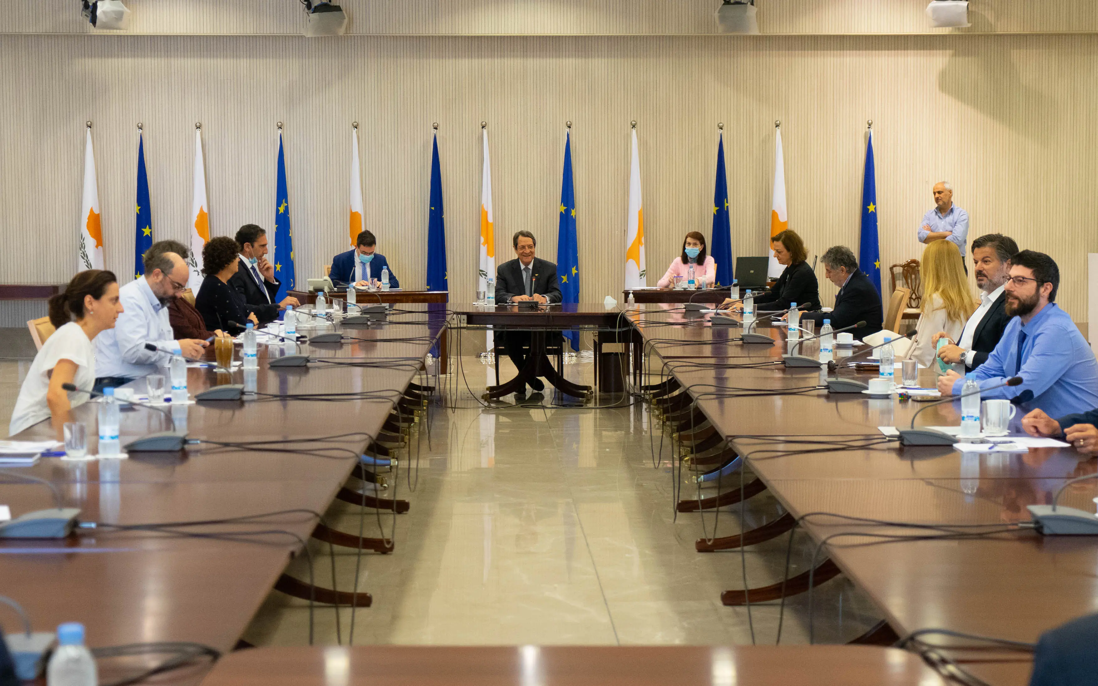 Έρχονται νέα μέτρα χαλάρωσης