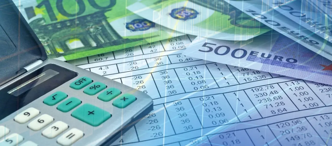 Ο ΥΠΟΙΚ παρέδωσε στη Βουλή τον κρατικό προϋπολογισμό