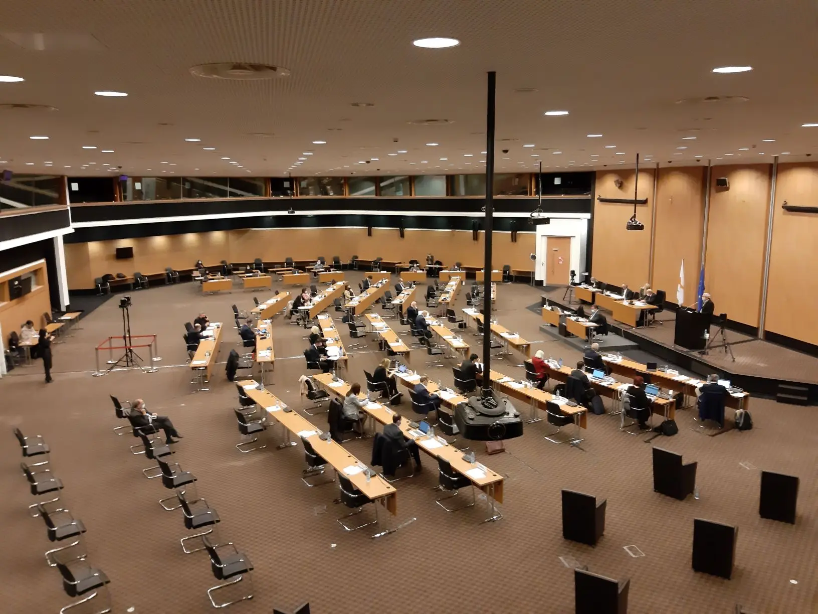 Προς καταψήφιση ο προϋπολογισμός στην Ολομέλεια της Βουλής (Live)