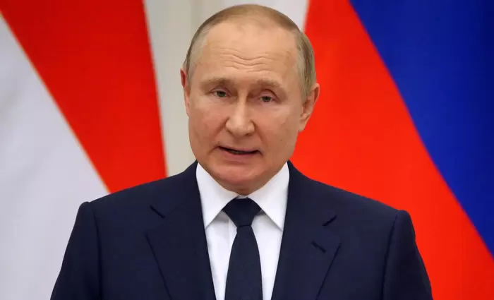 Ο Πούτιν δεν ενδιαφέρεται για ειρήνη αλλά η οικονομία της Ρωσίας καταρρέει