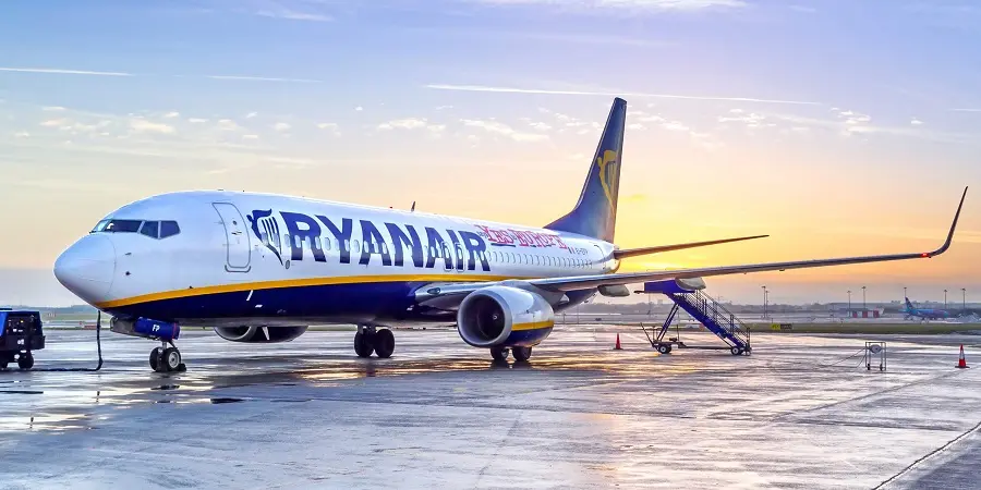Ryanair: Κλείνει την βάση της στα Χανιά;