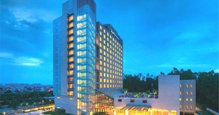 Ανοίγει ξενοδοχείο 16 ορόφων στη Λάρνακα