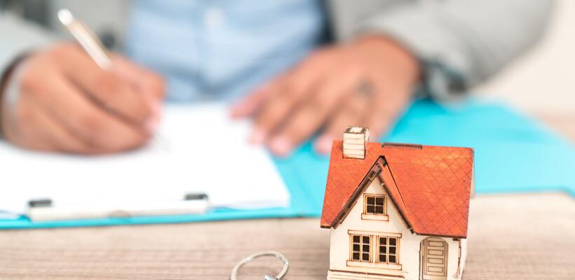 Προβλέπουν μείωση στις τιμές των ακινήτων