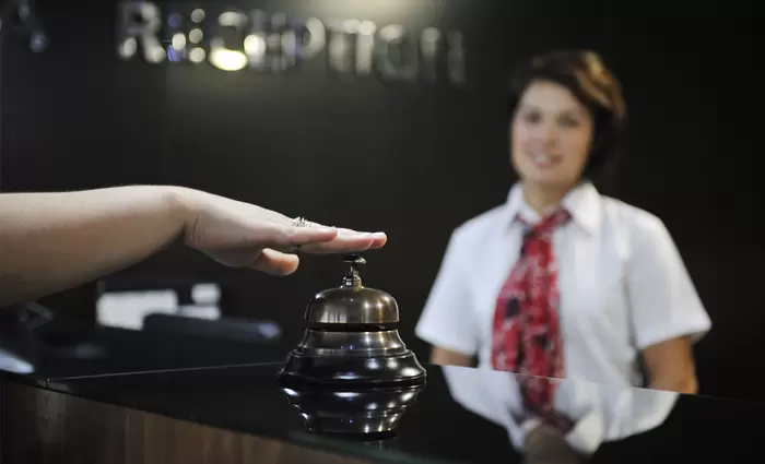 Θεσμοθετήθηκε ο κατώτατος μισθός στην ξενοδοχειακή βιομηχανία