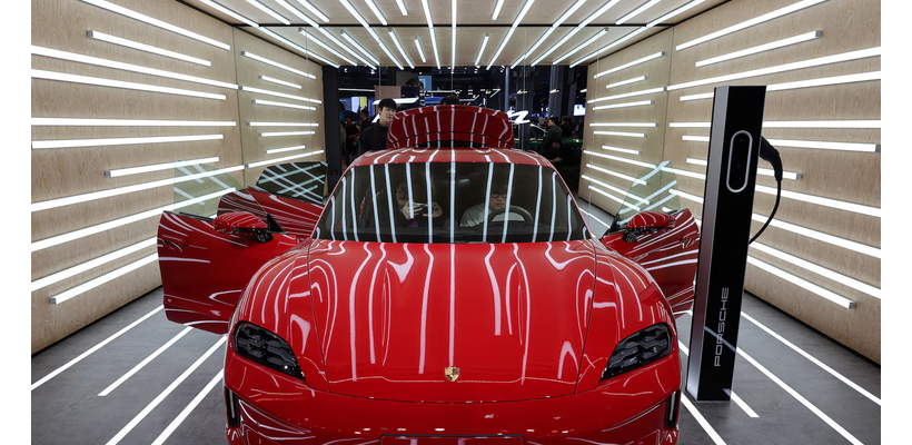 Porsche: Βουλιάζει σε ζημιές και κρίση ηλεκτροκίνησης – Η «βαριά» κληρονομιά του νέου CEO