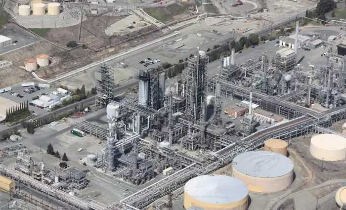 Από την Ευρώπη στην Ασία συνομιλούν για εισαγωγή φυσικού αερίου