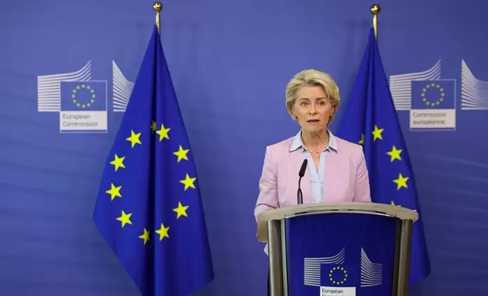 Φον ντερ Λάιεν: Προτείνει νέα μέτρα για τον περιορισμό των εισαγωγών χάλυβα