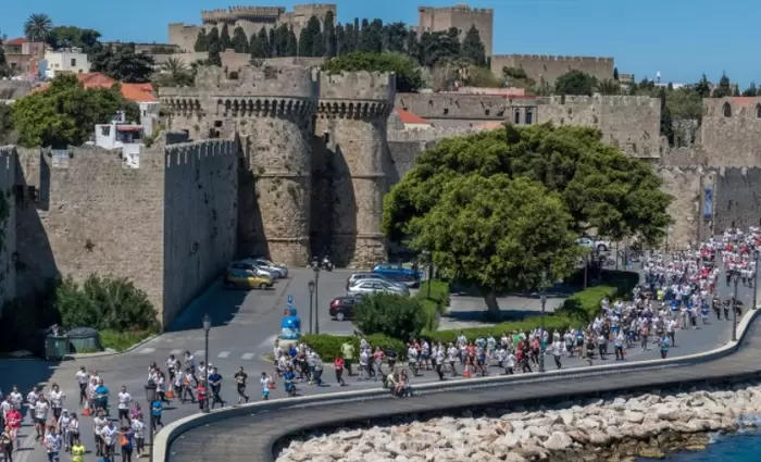 «Πείραμα της Ρόδου»: Άφιξη Ολλανδών για «δοκιμαστικές διακοπές»