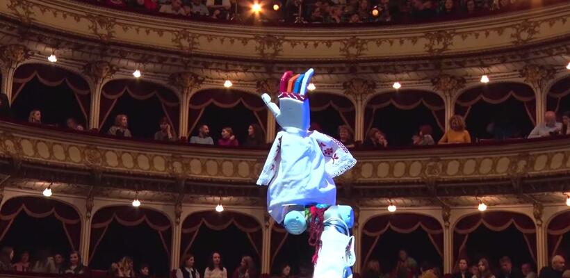 Ρομπότ μαέστρος διηύθυνε συναυλία στη Ρουμανία