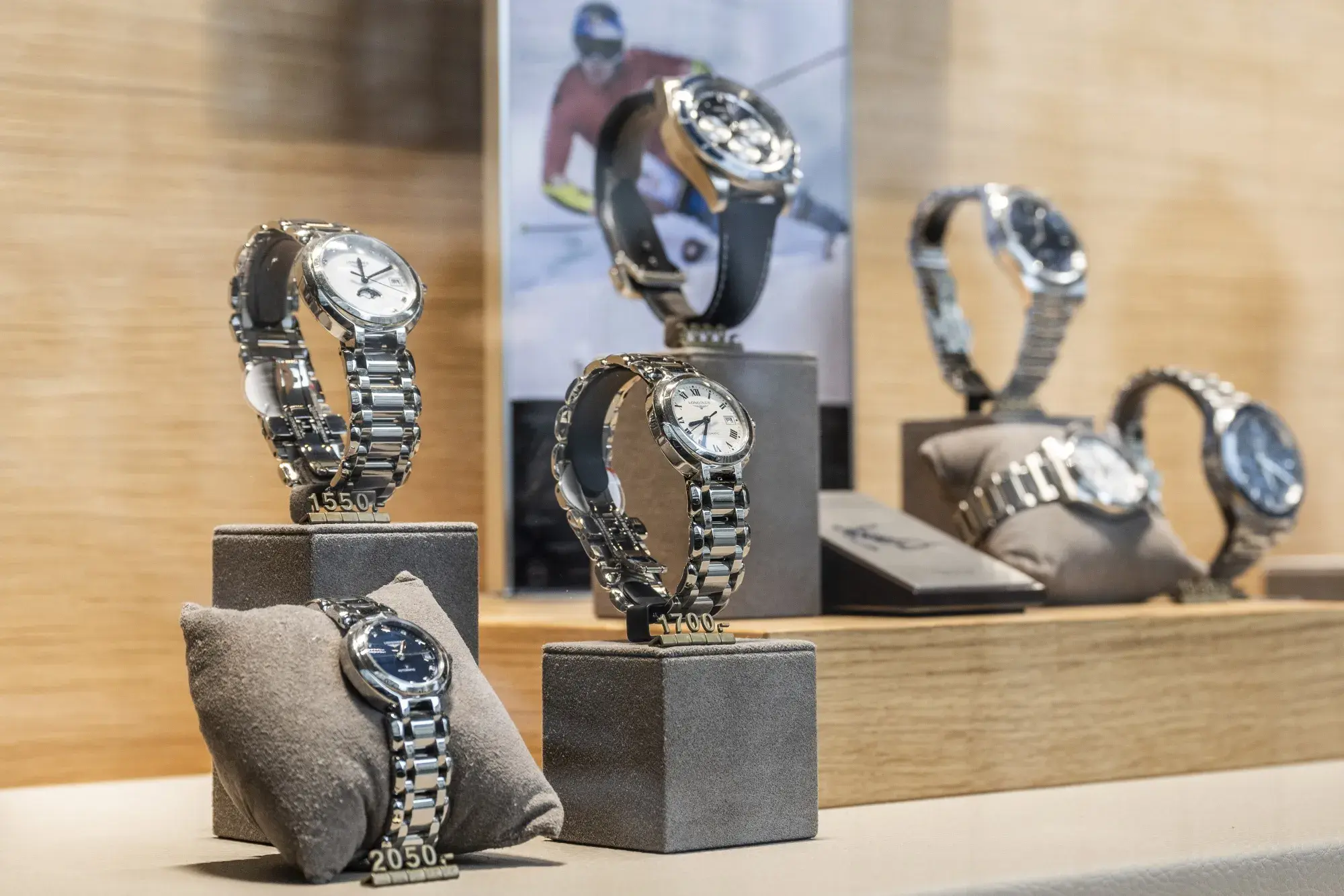 Ελβετικά ρολόγια: Ρεκόρ εξαγωγών στις ΗΠΑ λόγω φόβου δασμών Τραμπ