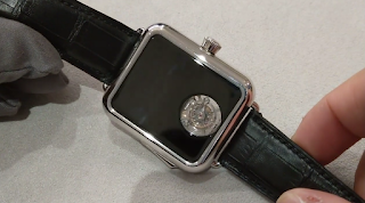 Ρολόι στοιχίζει 300.000 ευρώ και δεν δείχνει την ώρα