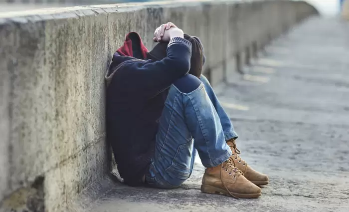 Πενταπλάσιες οι υλικές στερήσεις για τους νέους στην Ελλάδα από ότι στην Κύπρο