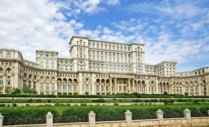 Ρουμανία: Επενδύσεις ύψους ενός δισ. ευρώ στον κλάδο του λιανεμπορίου