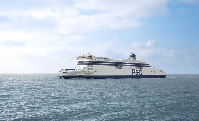 Υπό κυπριακή σημαία πέρασαν πλοία της P&O Ferries