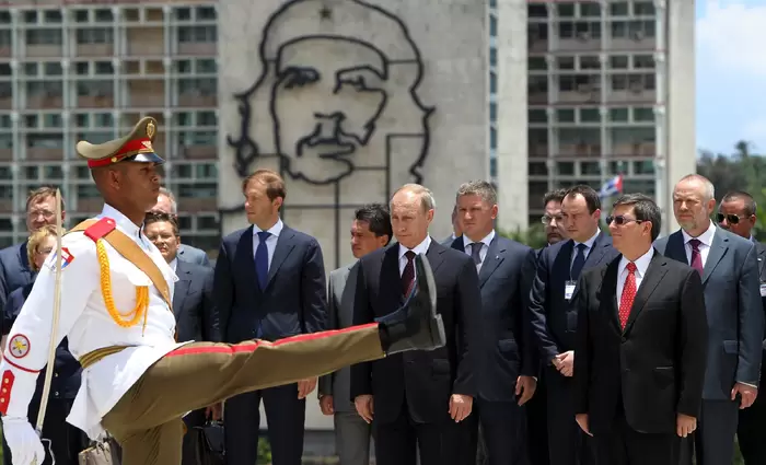 Η Ρωσία δίδει περίοδο χάριτος στην Κούβα για τα δάνειά της