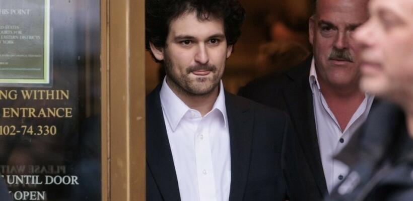 FTX: «Αθώος» δηλώνει ο Μπάνκμαν-Φριντ – Οι νέοι περιοριστικοί όροι μέχρι τη δίκη