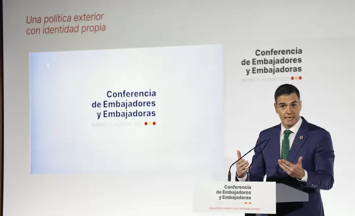 Γιατί οι φόροι ακινήτων που εξετάζει ο Σάντσεθ θα ωφελήσουν και την Κύπρο