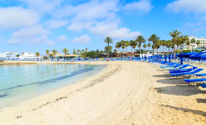 Σε ποιες παραλίες της Κύπρου μπορείτε να κολυμπήσετε φέτος;