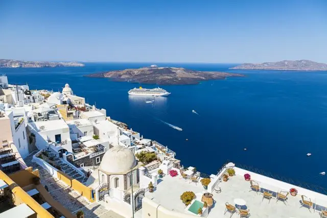 Σαντορίνη: Ειδικά μέτρα για τους εργαζόμενους - Τι περιλαμβάνουν