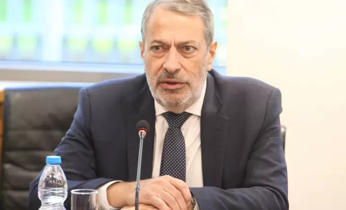 Ένωση Συντακτών για ΓΕ: Οι θεσμοί να προστατεύουν και όχι να απειλούν