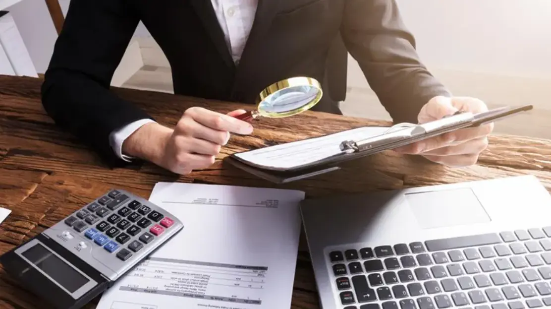 Η μάχη κατά του χρηματοοικονομικού αναλφαβητισμού και τα red flags μιας απάτης