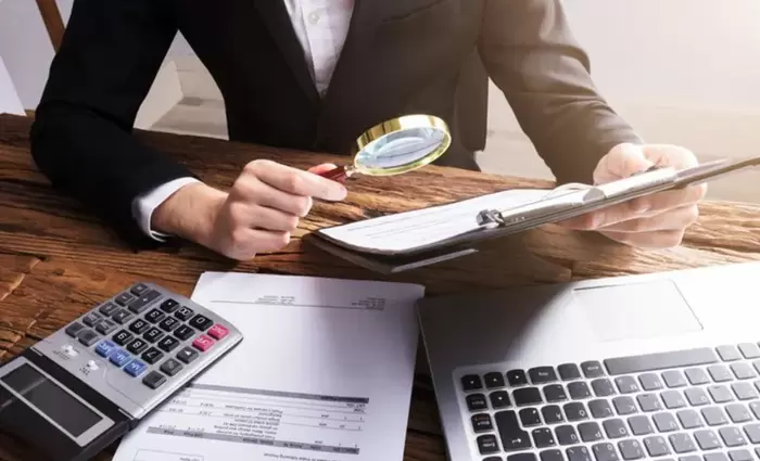 Η μάχη κατά του χρηματοοικονομικού αναλφαβητισμού και τα red flags μιας απάτης