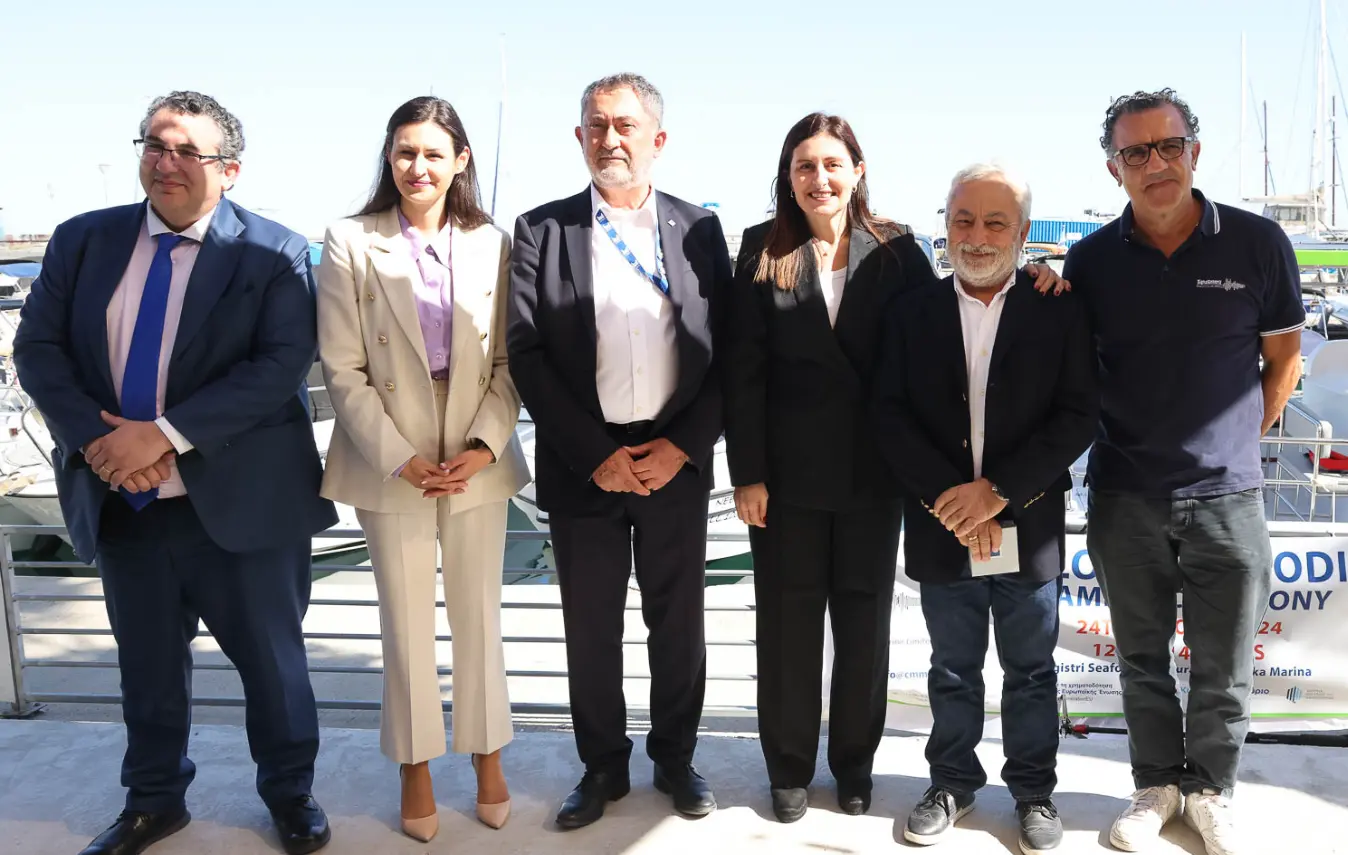 Με κουμανδαρία ονοματοδοτήθηκε το 1ο σκάφος μηδενικών ρύπων “EVPLOIA APHRODITE”