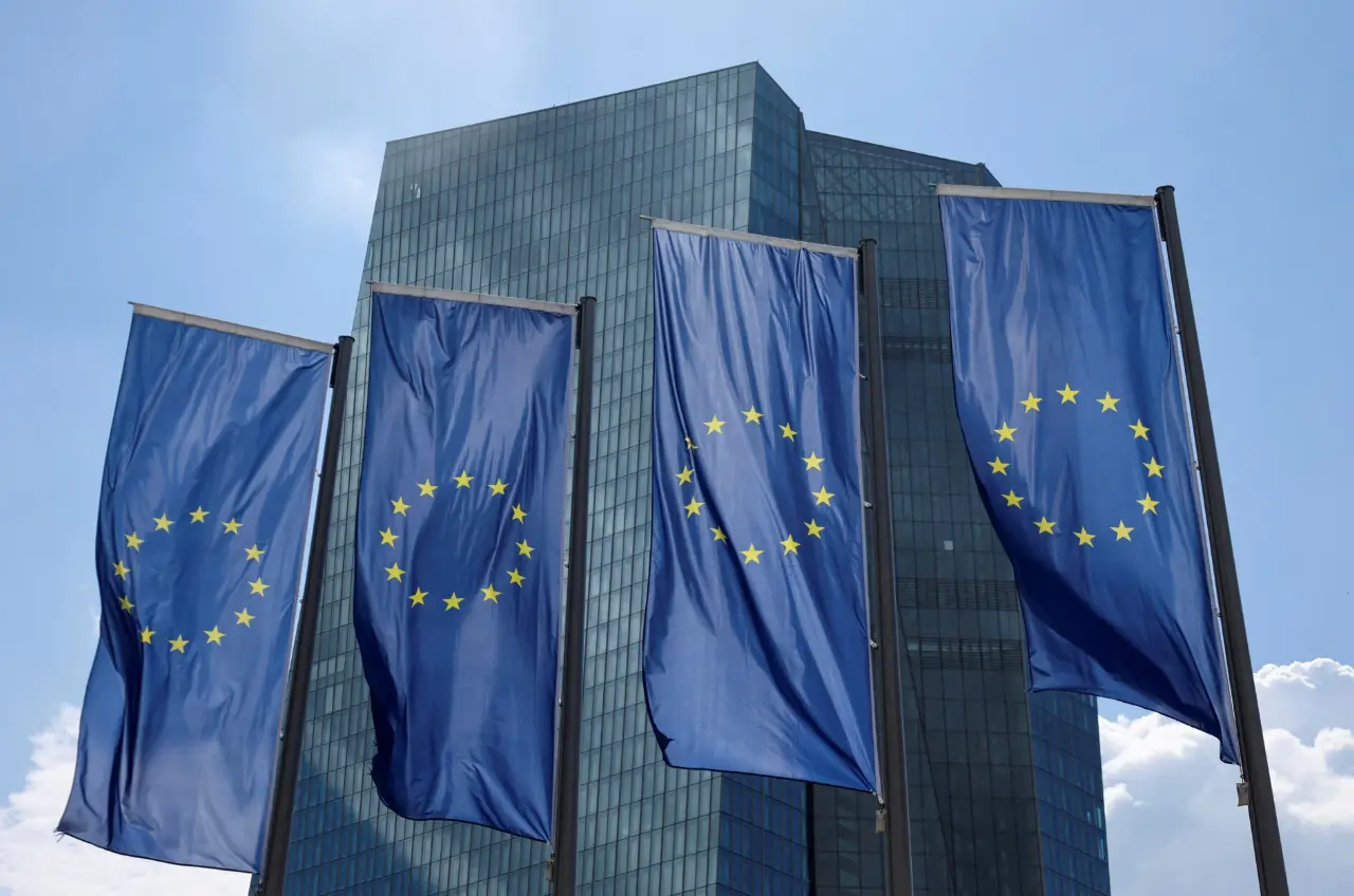 ΕΚΤ: Γιατί η ΕΕ κάνει εμπορικές συναλλαγές με δικτάτορες;