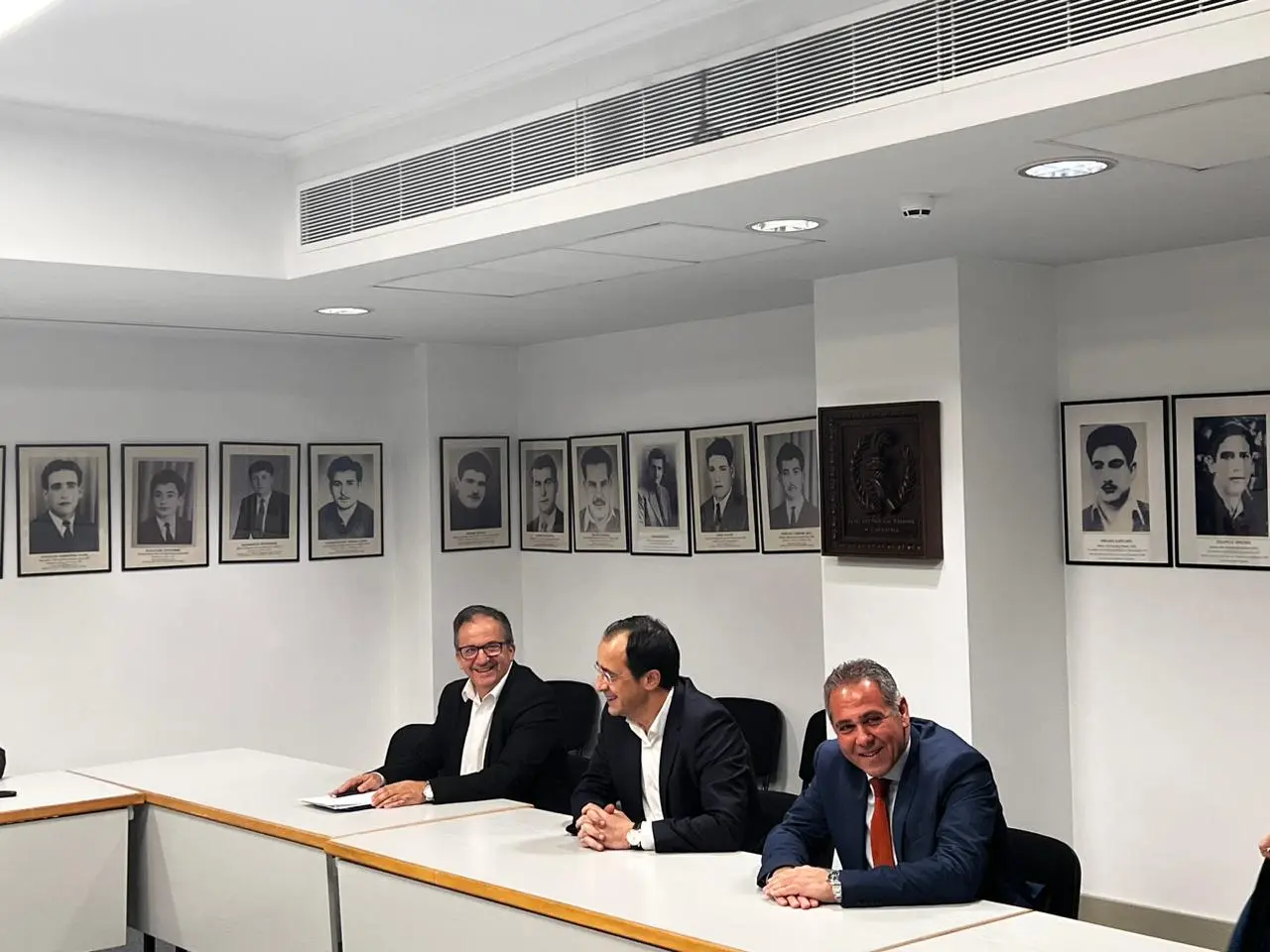 Η ΣΕΚ στηρίζει Νίκο Χριστοδουλίδη