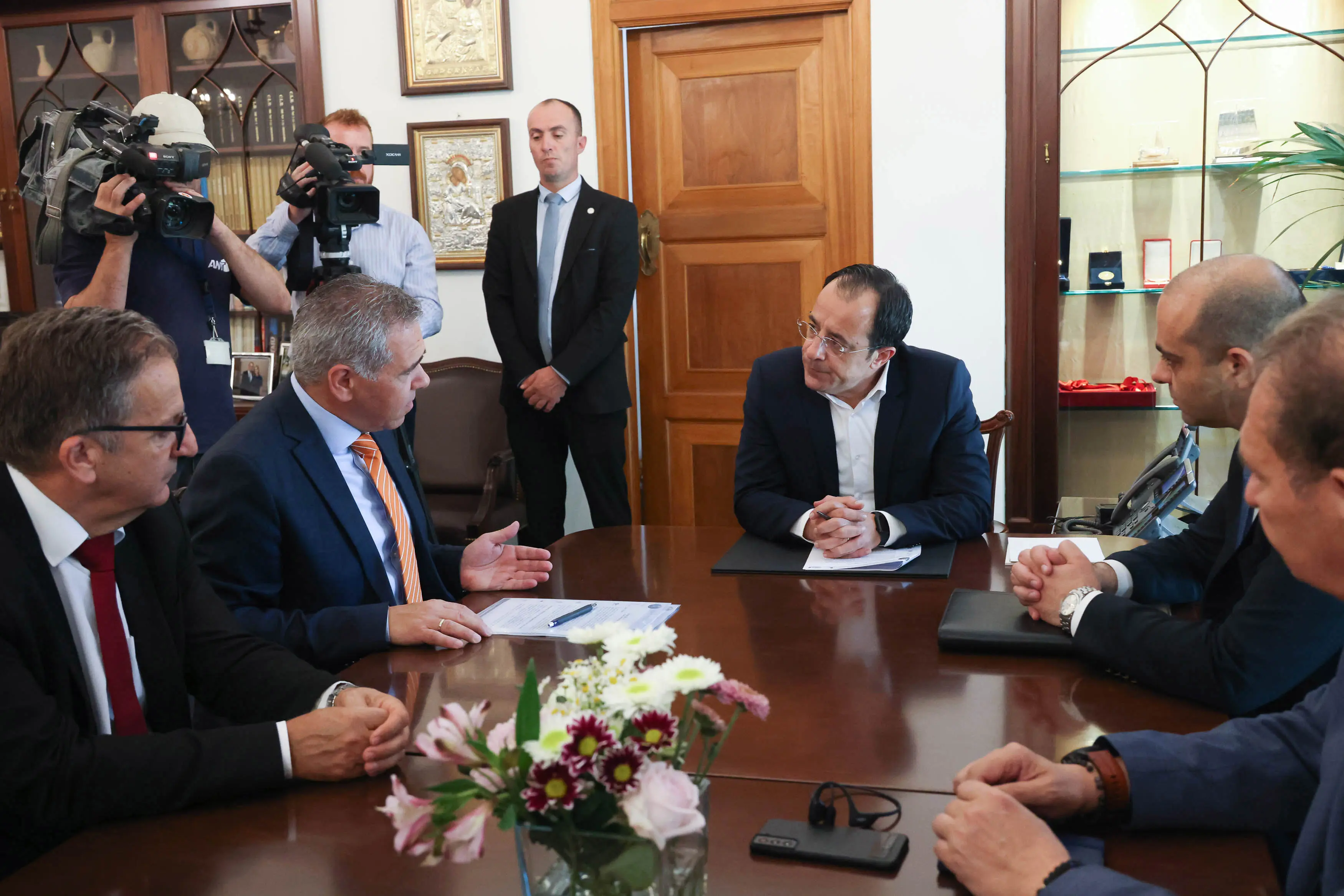 Επέκταση του θεσμού των συλλογικών συμβάσεων ζήτησε η ΣΕΚ από Πρόεδρο