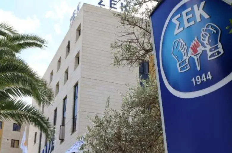 Για δυναμικές κινητοποιήσεις προειδοποιούν οι χαμηλόμισθοι δημοσιοι υπάλληλοι