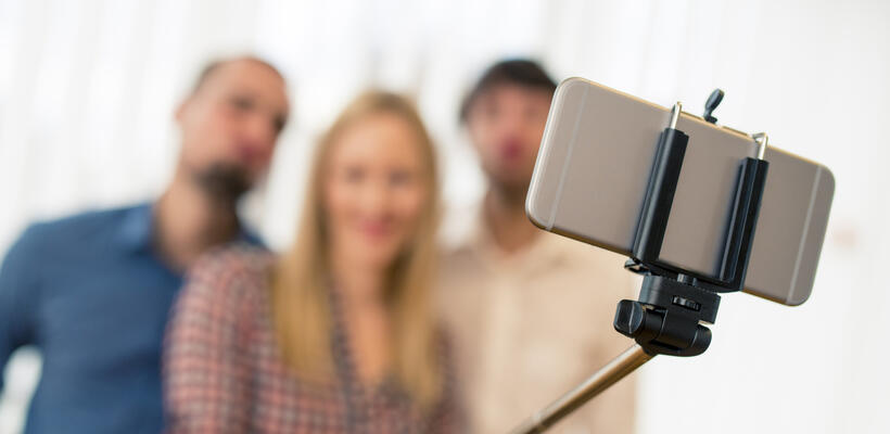 Ποιο είναι το καλύτερο τηλέφωνο για να βγάλεις την τέλεια selfie;