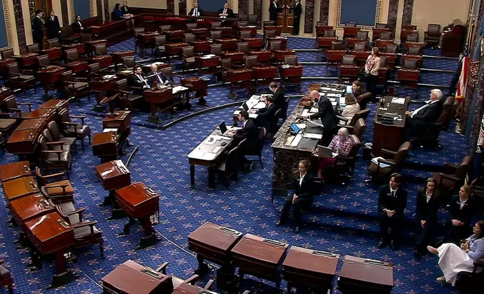 Γερουσία ΗΠΑ: Πράσινο φως στις περικοπές δημόσιων δαπανών $9 δισ. που ζητούσε ο Τραμπ