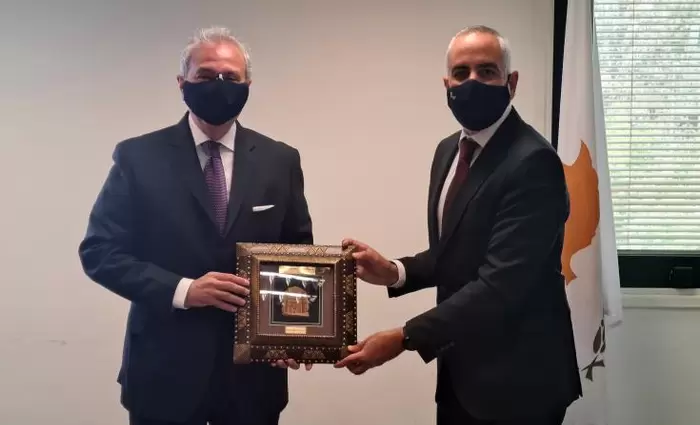 Ενίσχυση ναυτιλιακής συνεργασίας συζήτησαν Υφ. Ναυτιλίας & Σαουδάραβας Πρέσβης