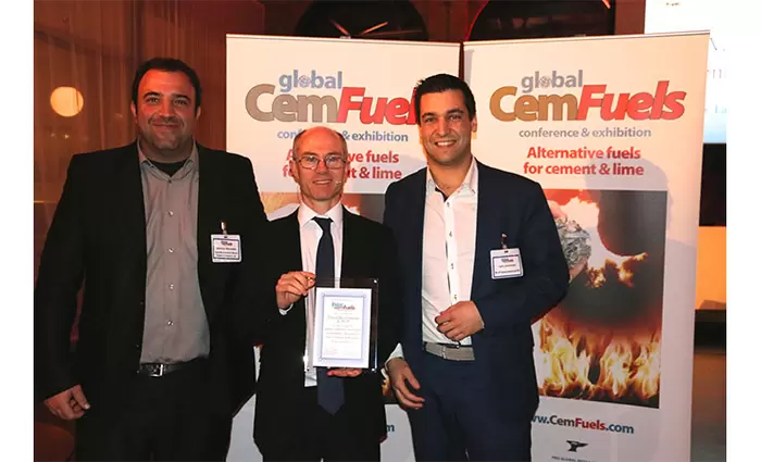 Βράβευση της Τσιμεντοποιίαs Βασιλικού