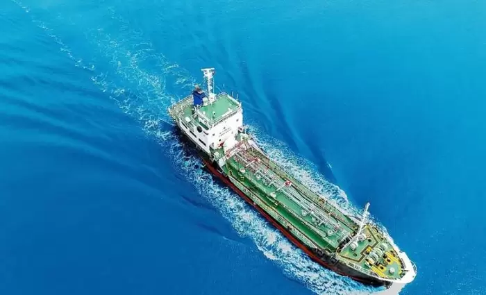 Τα δεξαμενόπλοια της Shell δεν θα περνούν από την Ερυθρά Θάλασσα