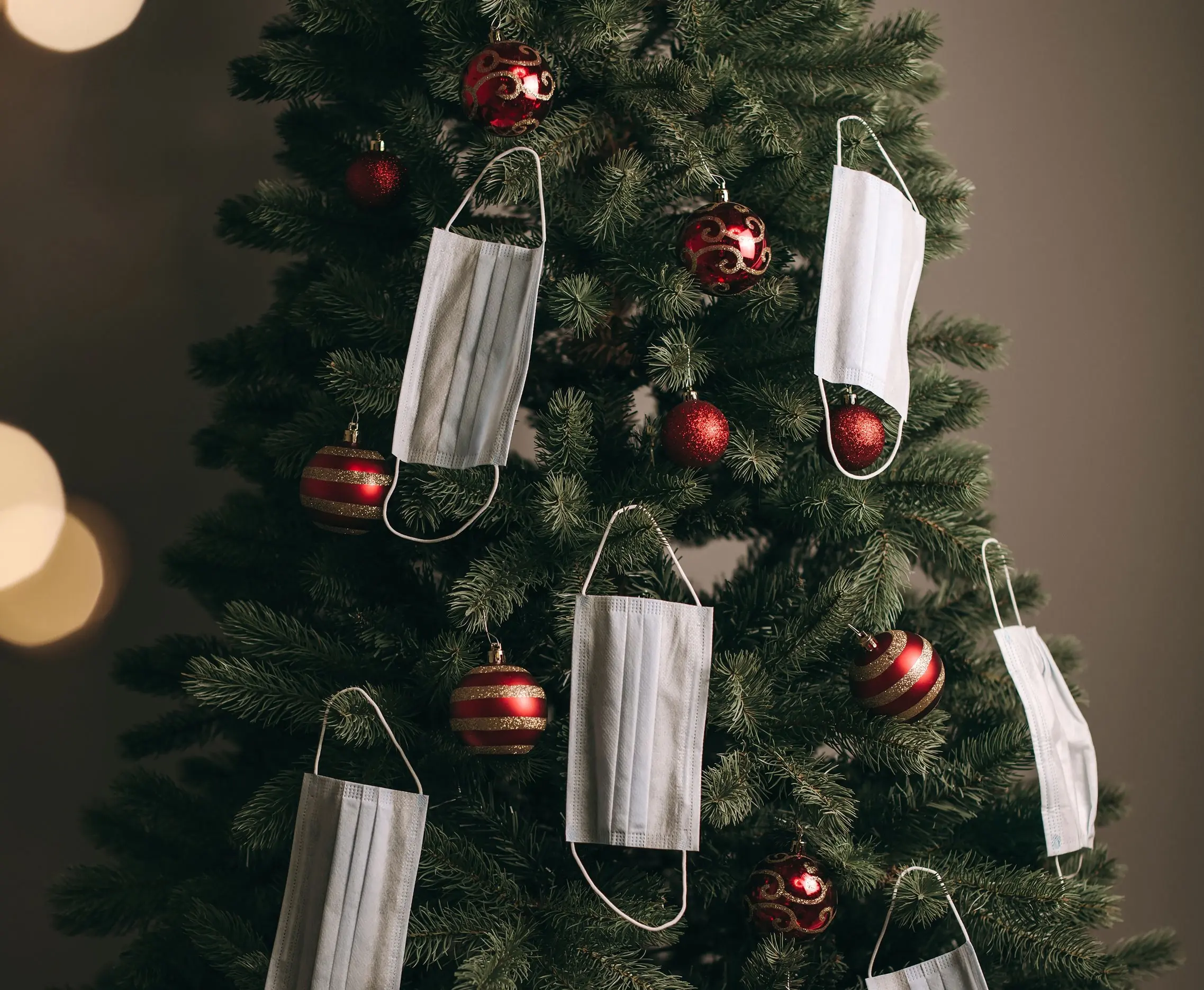 Αυτά είναι τα μέτρα που θα ισχύουν στις γιορτές λόγω Όμικρον