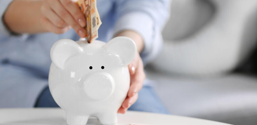 Βάζουν λεφτά στην άκρη οι Κύπριοι – €330 εκ. καταθέσεις σε ένα μηνά