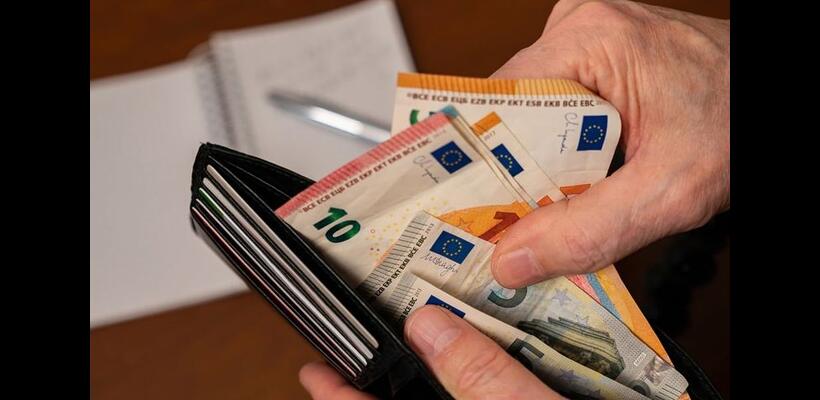 Γιατί η Ευρώπη νοσταλγεί τα μετρητά - Τα όρια της ψηφιακής οικονομίας