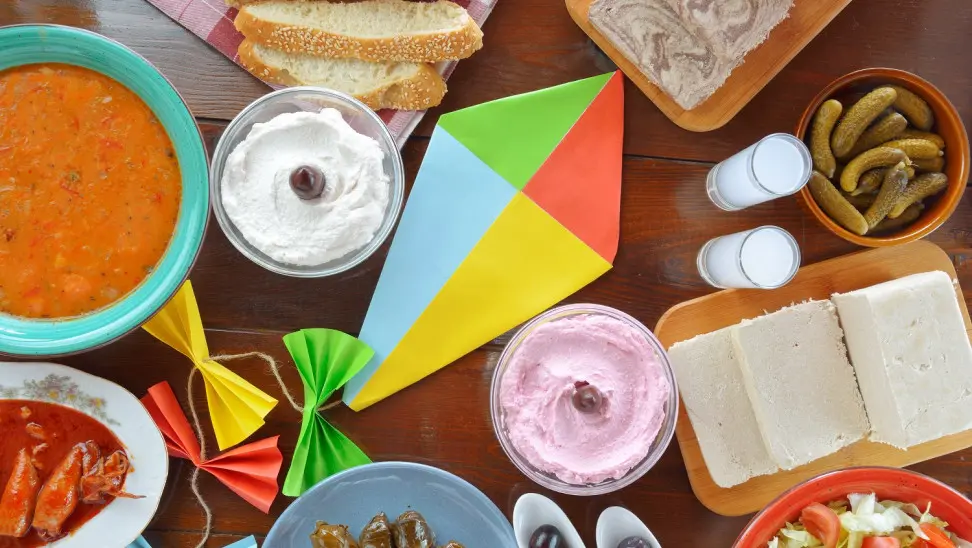 Τόσα θα κοστίσει το τραπέζι της Καθαράς Δευτέρας