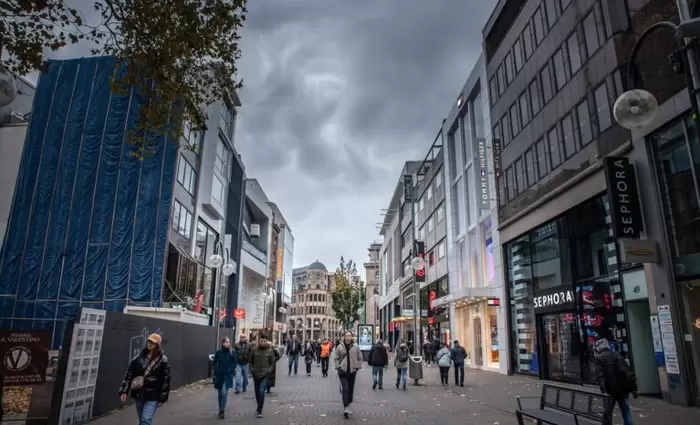 DW: Το ανήσυχο καλοκαίρι της Ευρώπης