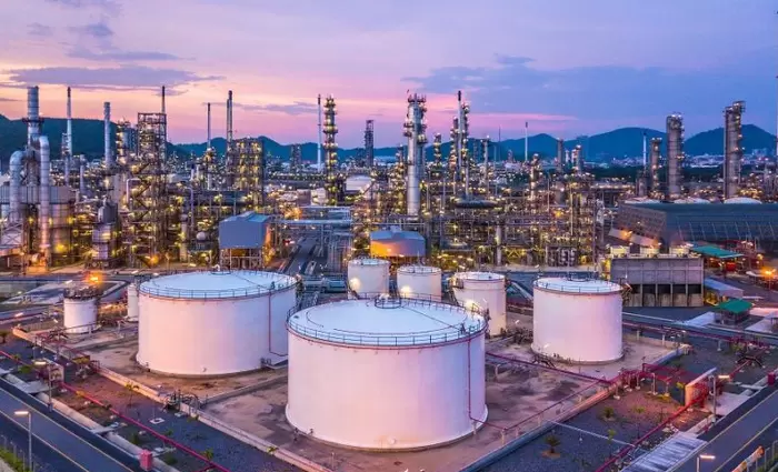 Πετρέλαιο: Μεγάλη πτώση στις τιμές μετά τις «εθελοντικές» περικοπές του ΟΠΕΚ+