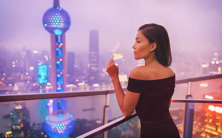 Και όμως, το κόστος της «καλής ζωής» μειώνεται - Οι 15 ακριβότερες πόλεις