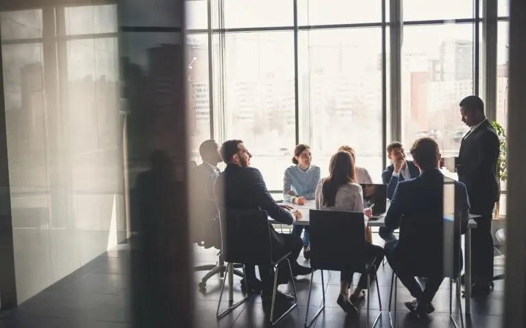 Επιστροφή στο γραφείο: Οι ευρωπαϊκές εταιρείες κερδίζουν τη μάχη