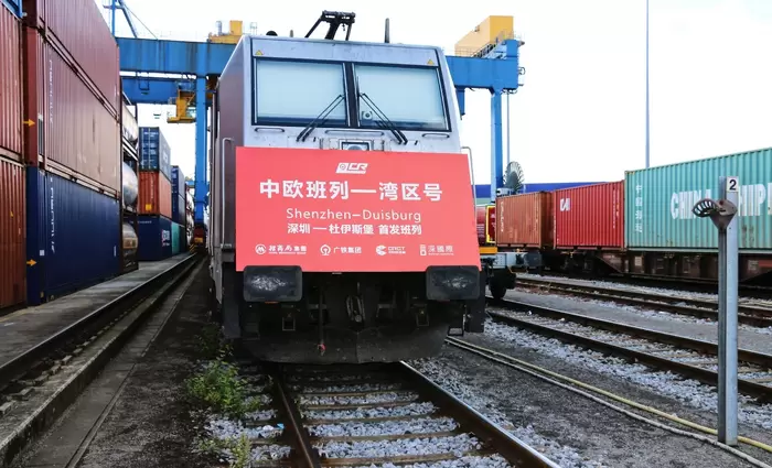 Κίνα-Ευρώπη: Συμπληρώθηκαν 10.000 εμπορικά σιδηροδρομικά δρομολόγια