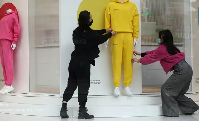 Το λιανικό εμπόριο καλεί την Βουλή να αναθεωρήσει για κρατικές εγγυήσεις